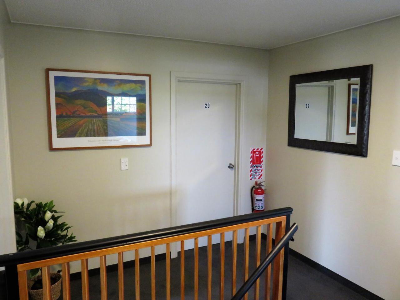 Admirals Motor Lodge Бленхайм Екстериор снимка